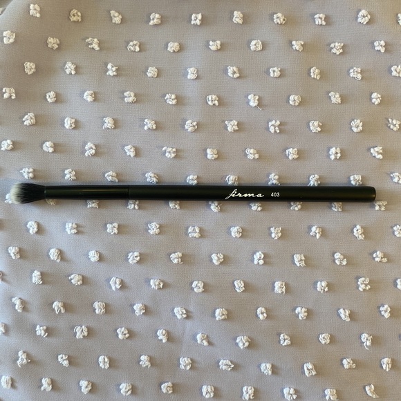 7/$33 or 9/$50 Firma Beauty #403 Makeup Brush - Picture 2 of 4
